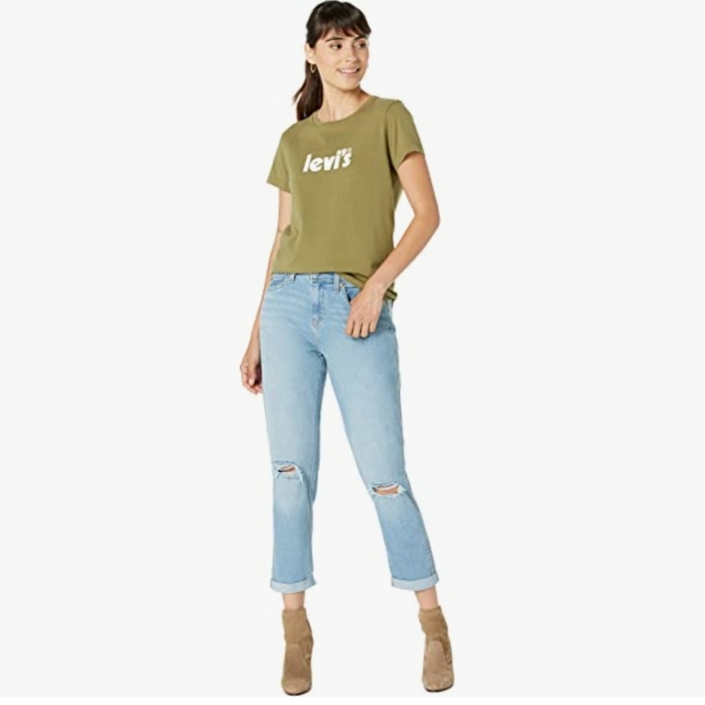 Levis Medium Wash Distressed Boyfriend Fit Jeans 28